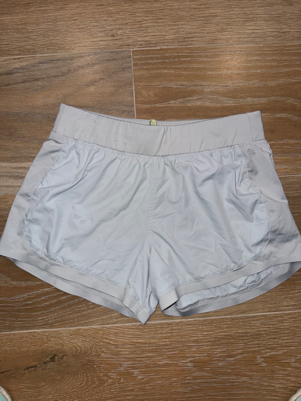 Athleta Light Gray Women's Athletic/Running  Shorts. Size Medium. EUC